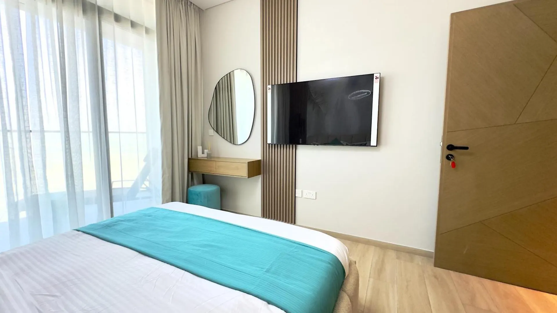 2Br Luxe High-Level Creek View In Palace Residence By Vibel Dubai United Arab Emirates