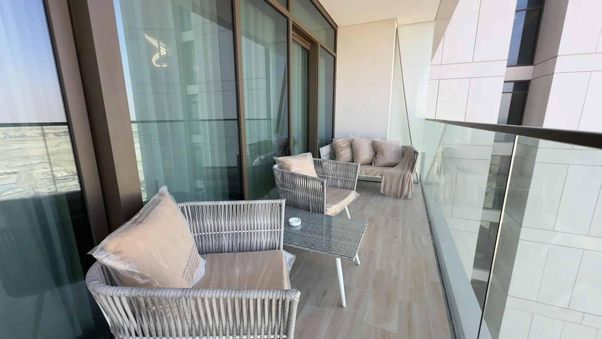 Apartment 2Br Luxe High-Level Creek View In Palace Residence By Vibel Dubai United Arab Emirates