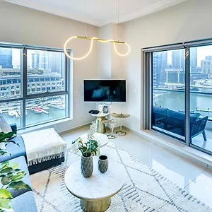  Appartement Bay Central, Marina